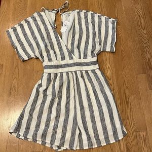 American Eagle Romper - Size M Long